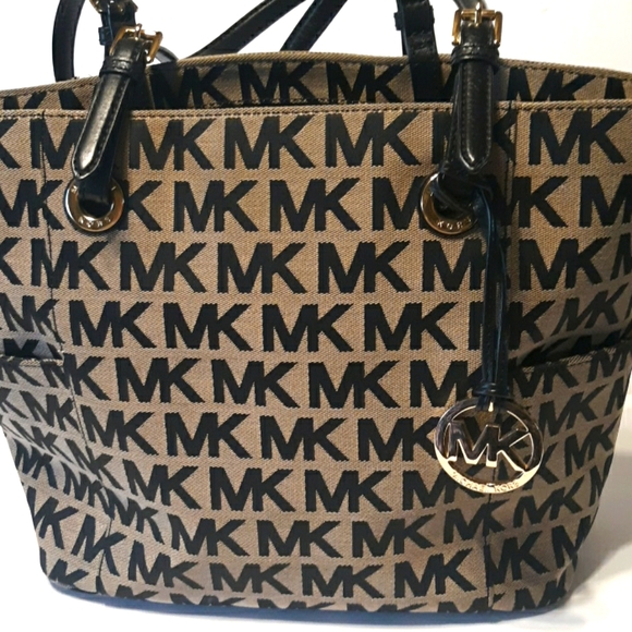 Michael Kors Handbags - Michael Kors Tote Brown
